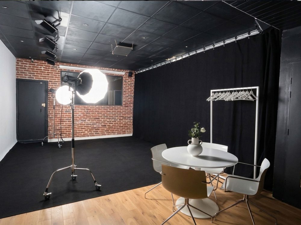 Studio Loft — photo et vidéo, cyclo blanc